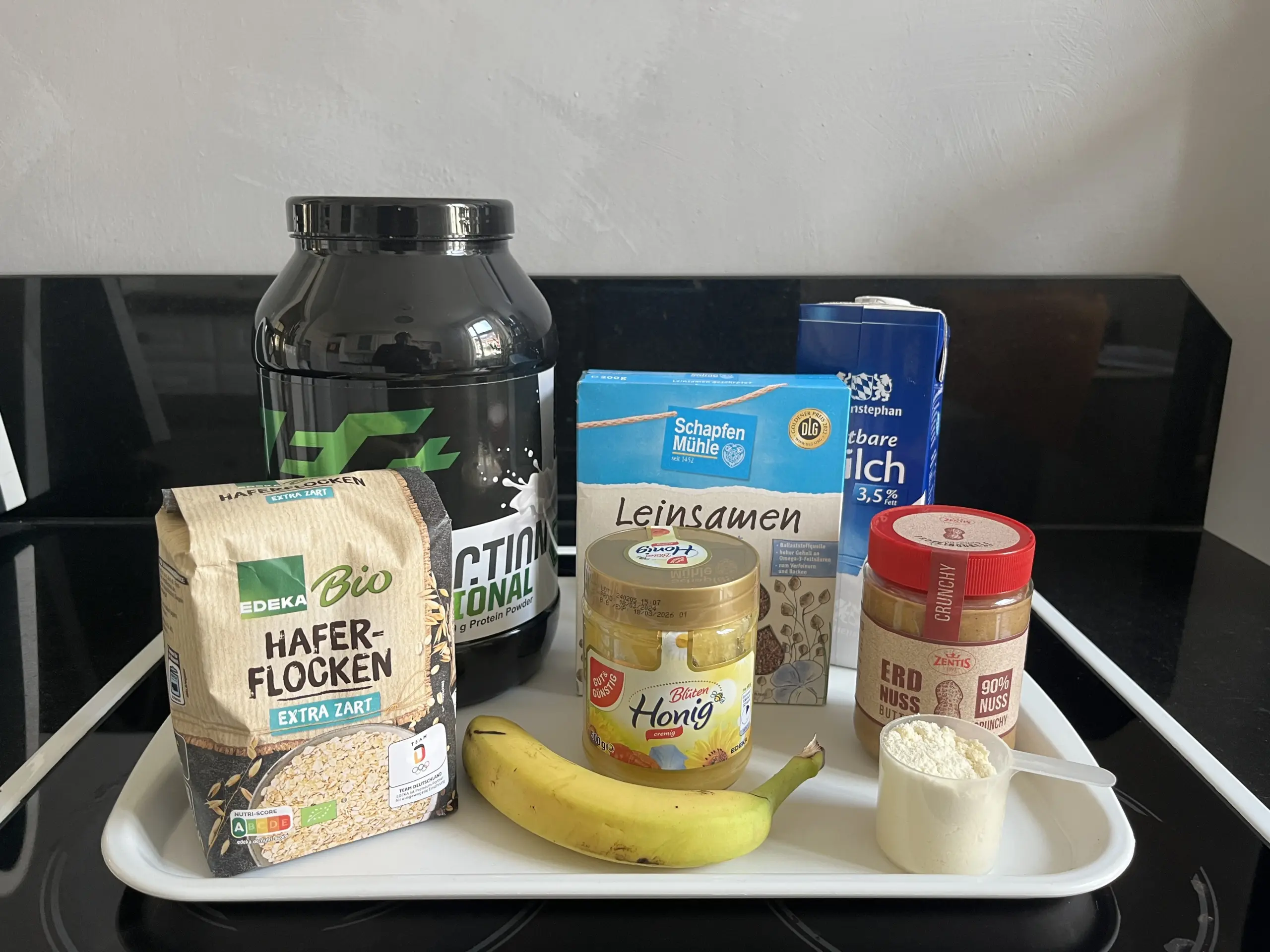 Zutaten für einen selbstgemachten Zunehmshake